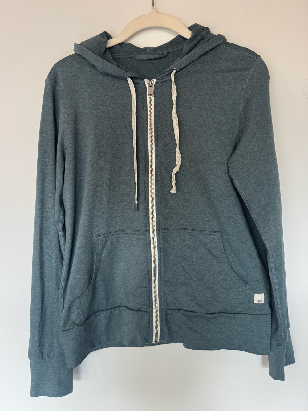 Vuori Women's Halo Performance Hoodie 2.0 lake Heather